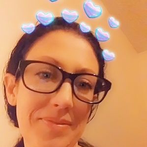 Meet your Posher, Carolyn